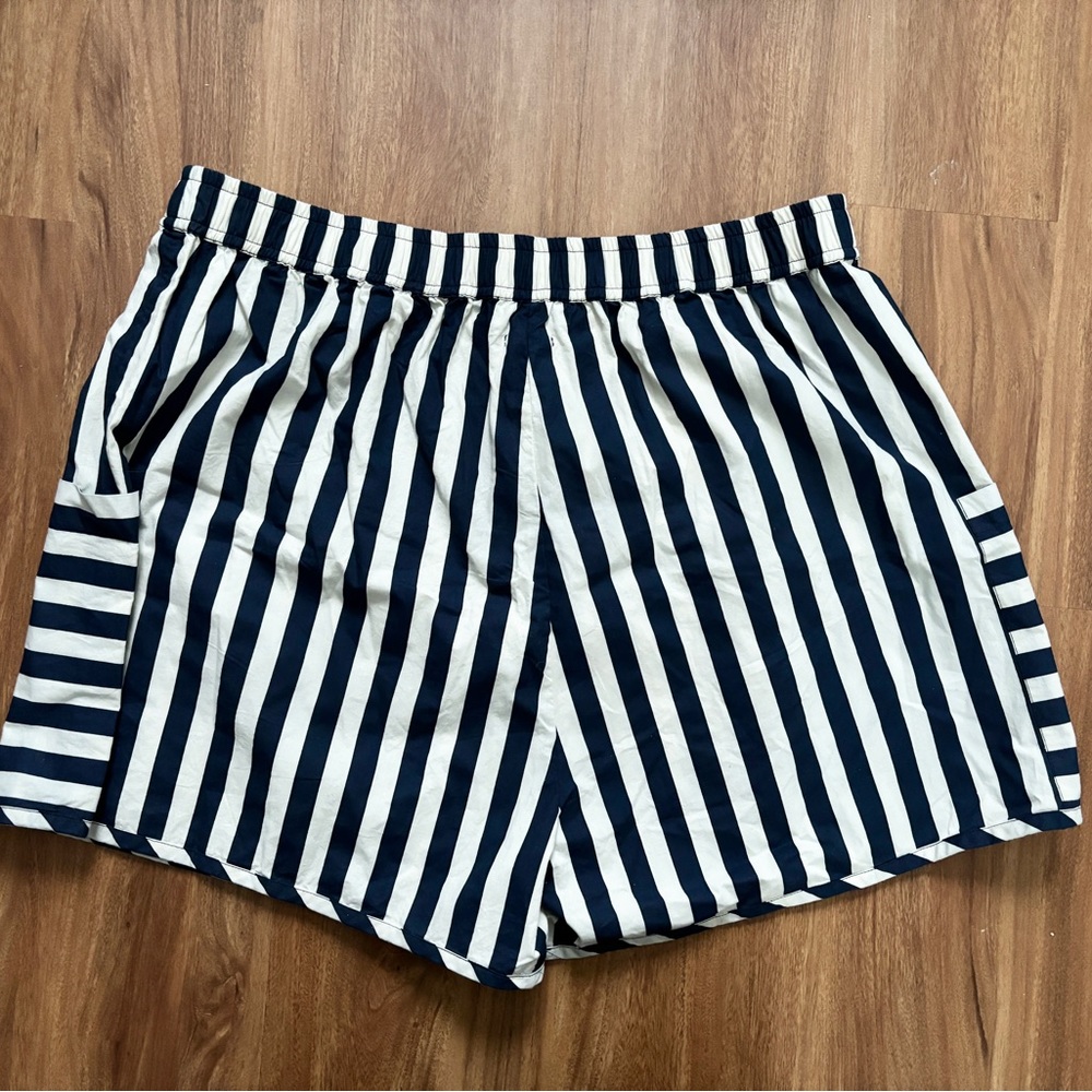Clare V. St. Martin Shorts Black Motif Size XL - Picture 2 of 6